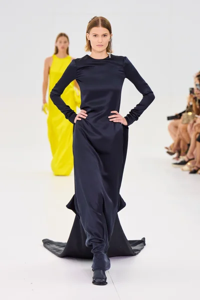 Look 23